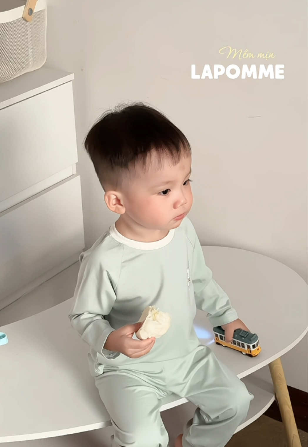 @Mẹ em b&eacute; Zen 𐚁