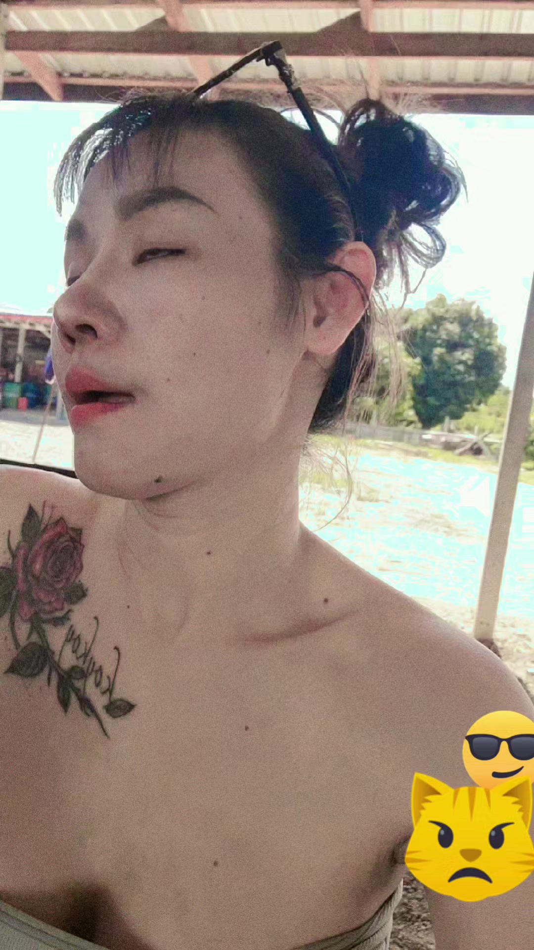 @อั้ยยน๊อค