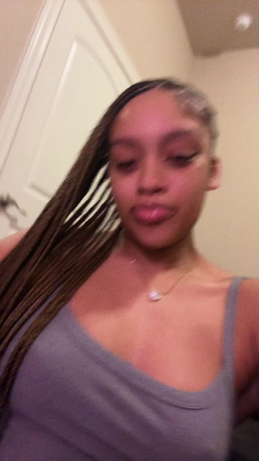 @marykatedadon