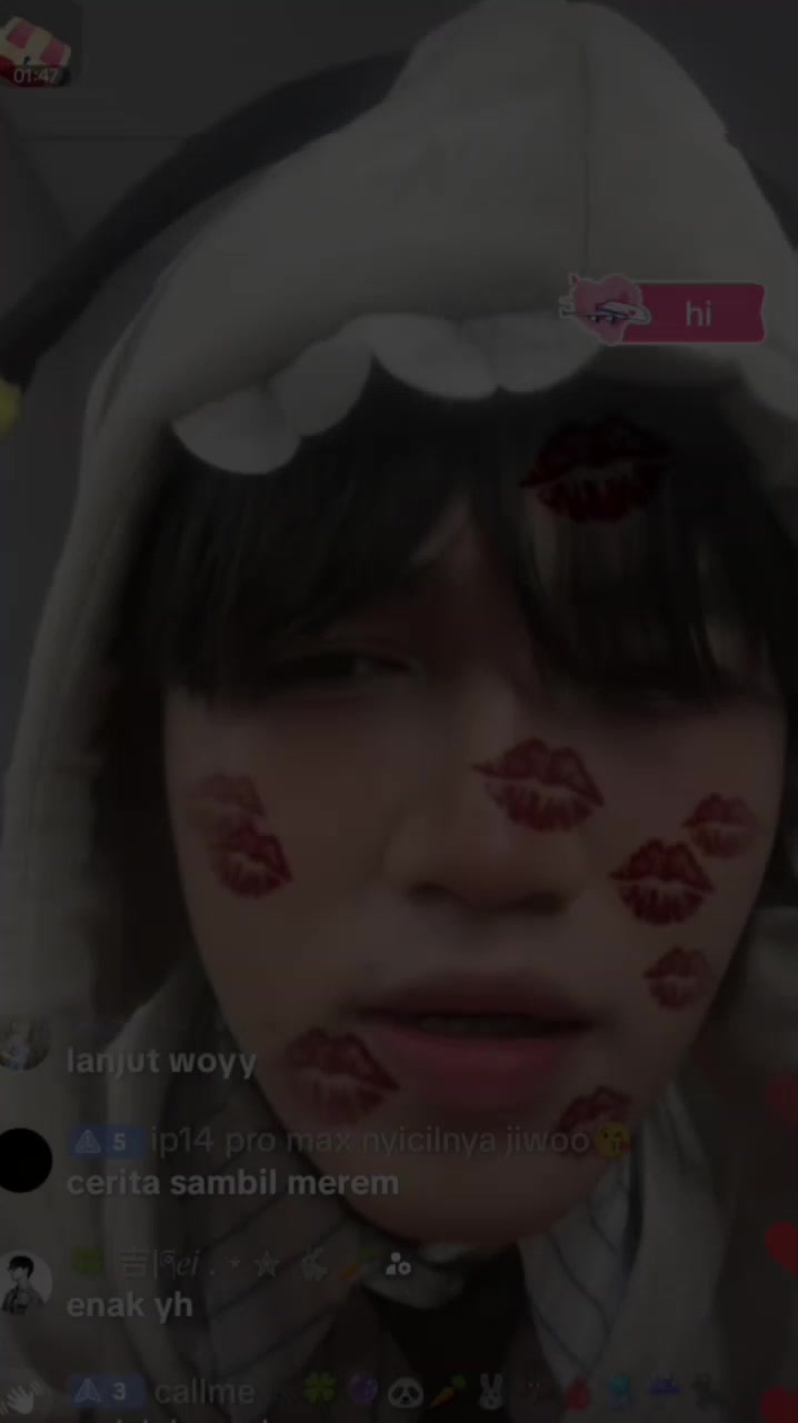 @sin_yung.🥦💜🌂🐝🐈⬛