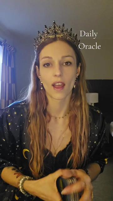 @Jessica - Golden Threads