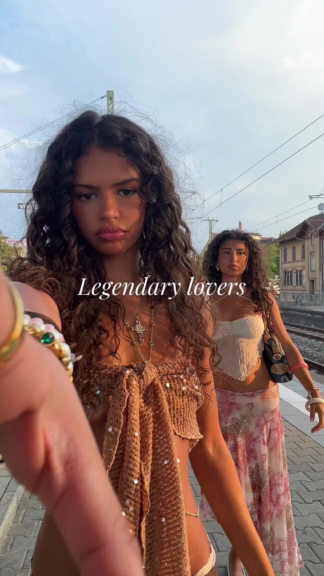 @Roxi