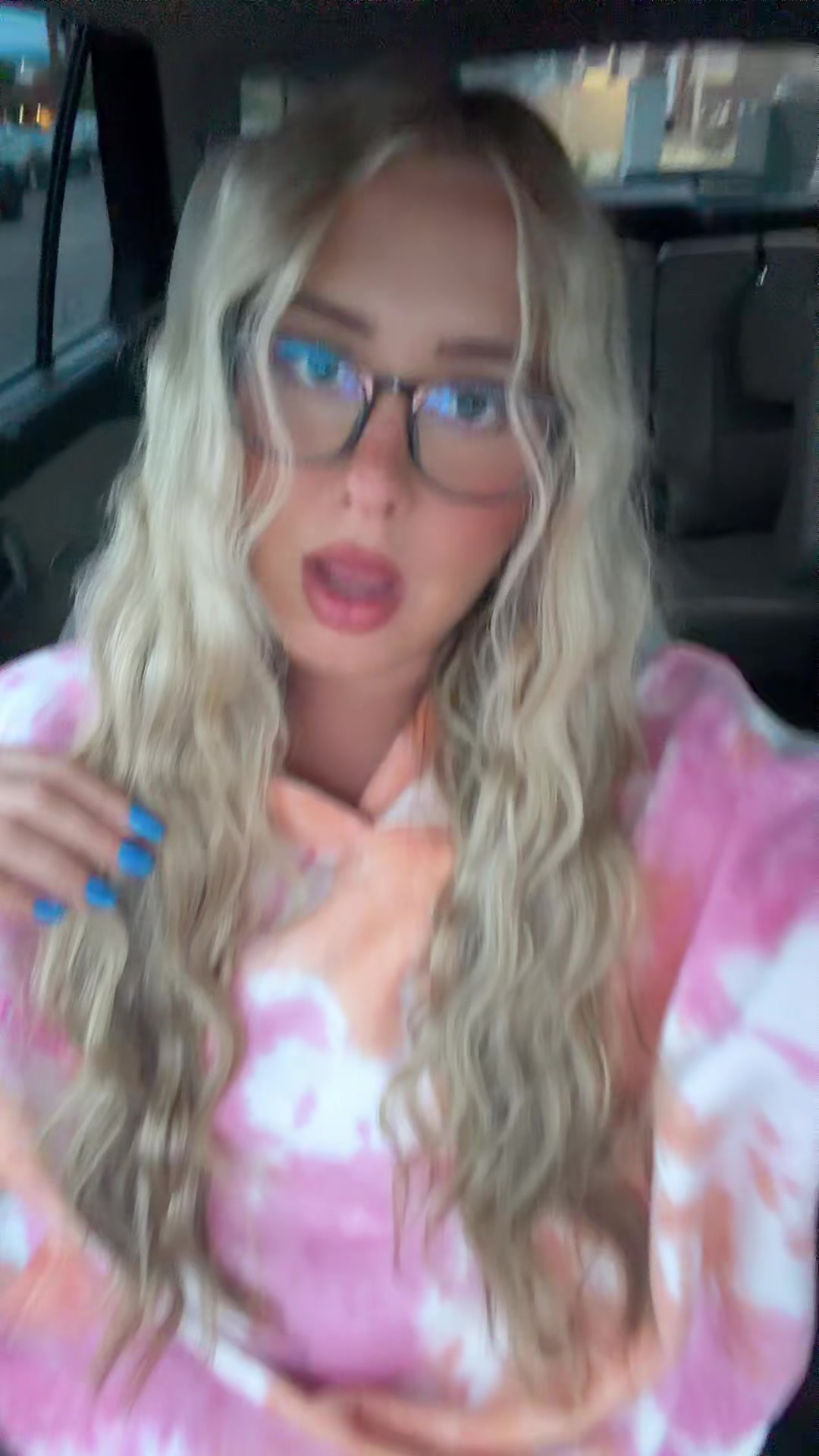 @Itsthespacecowgirl