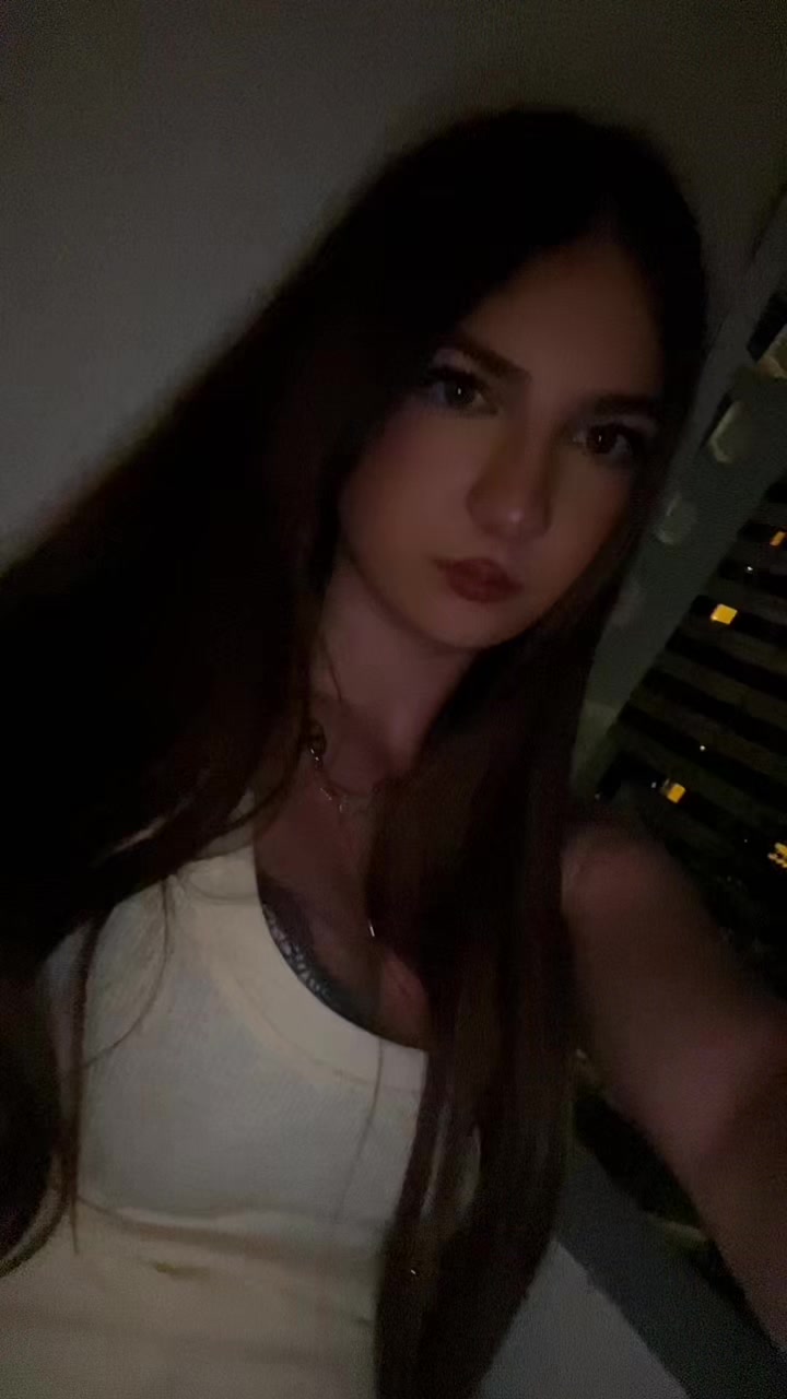 @𝐅𝐥𝐨𝐫𝐞𝐧𝐜𝐞