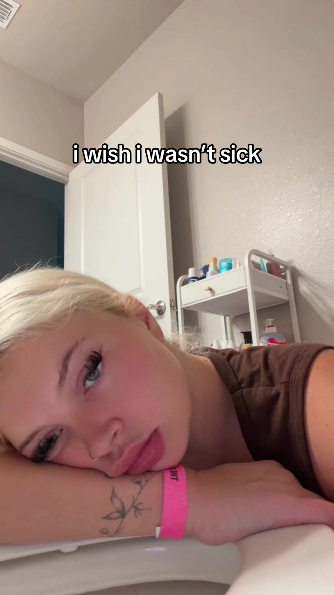 @Abbie V๐ฑ๐๐