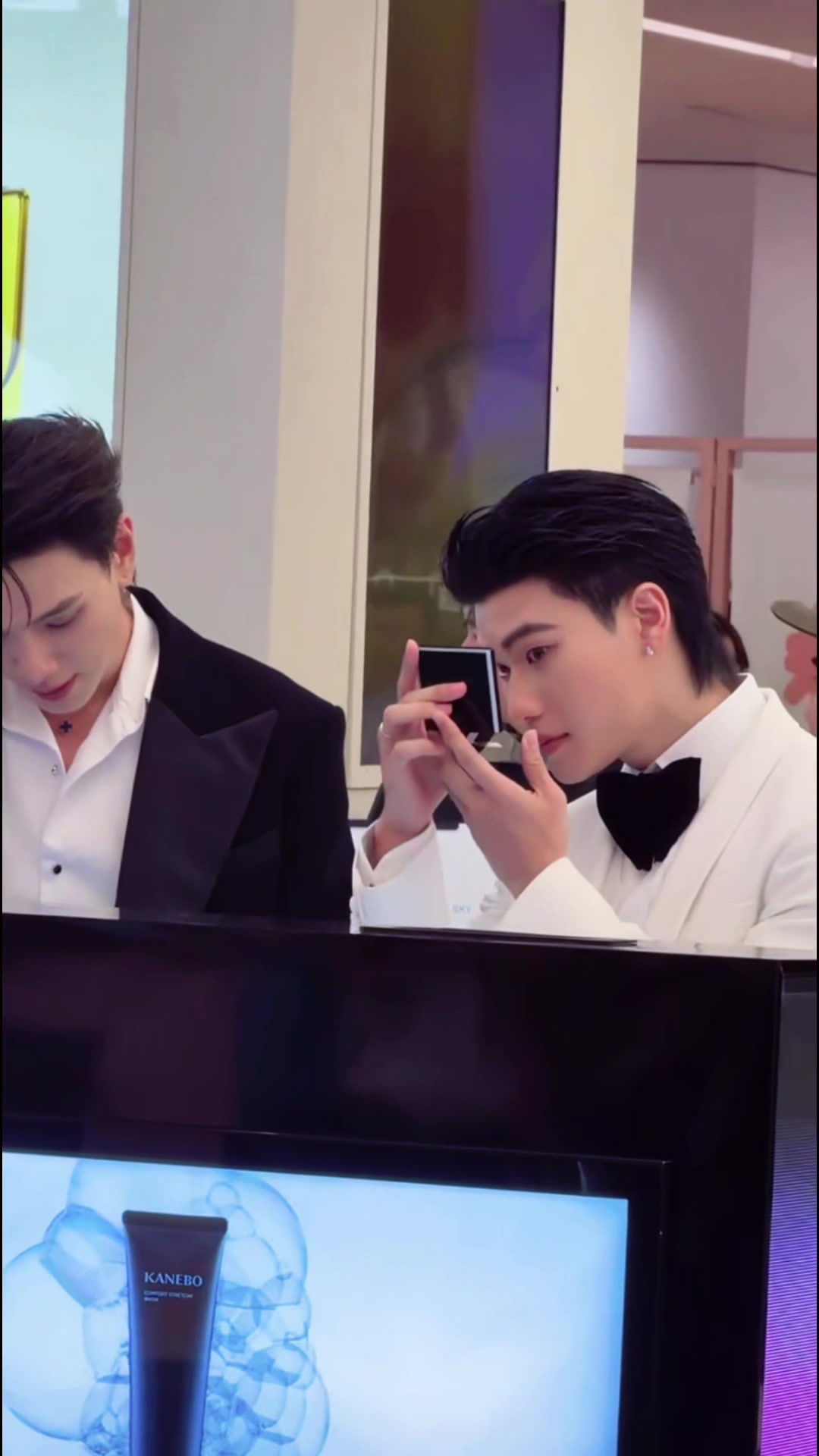 @Nhân viên nhà GMMTheeV