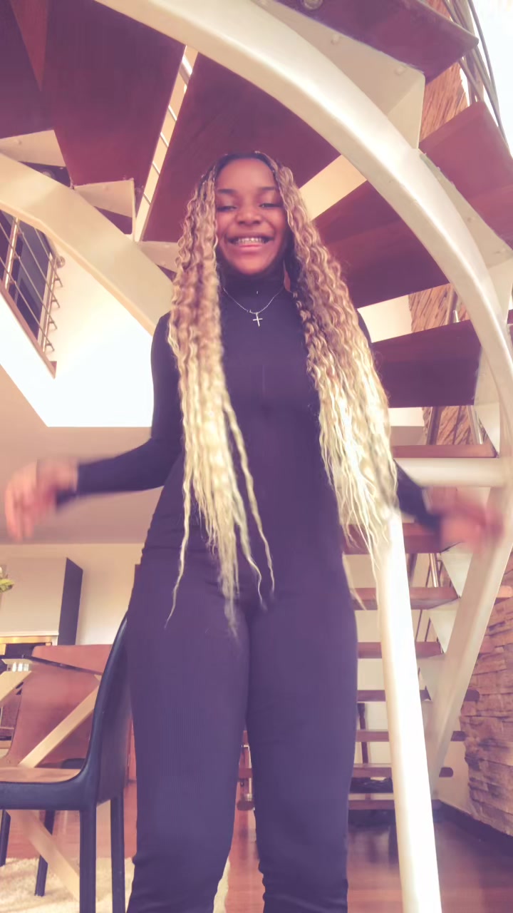 @Amana🤎