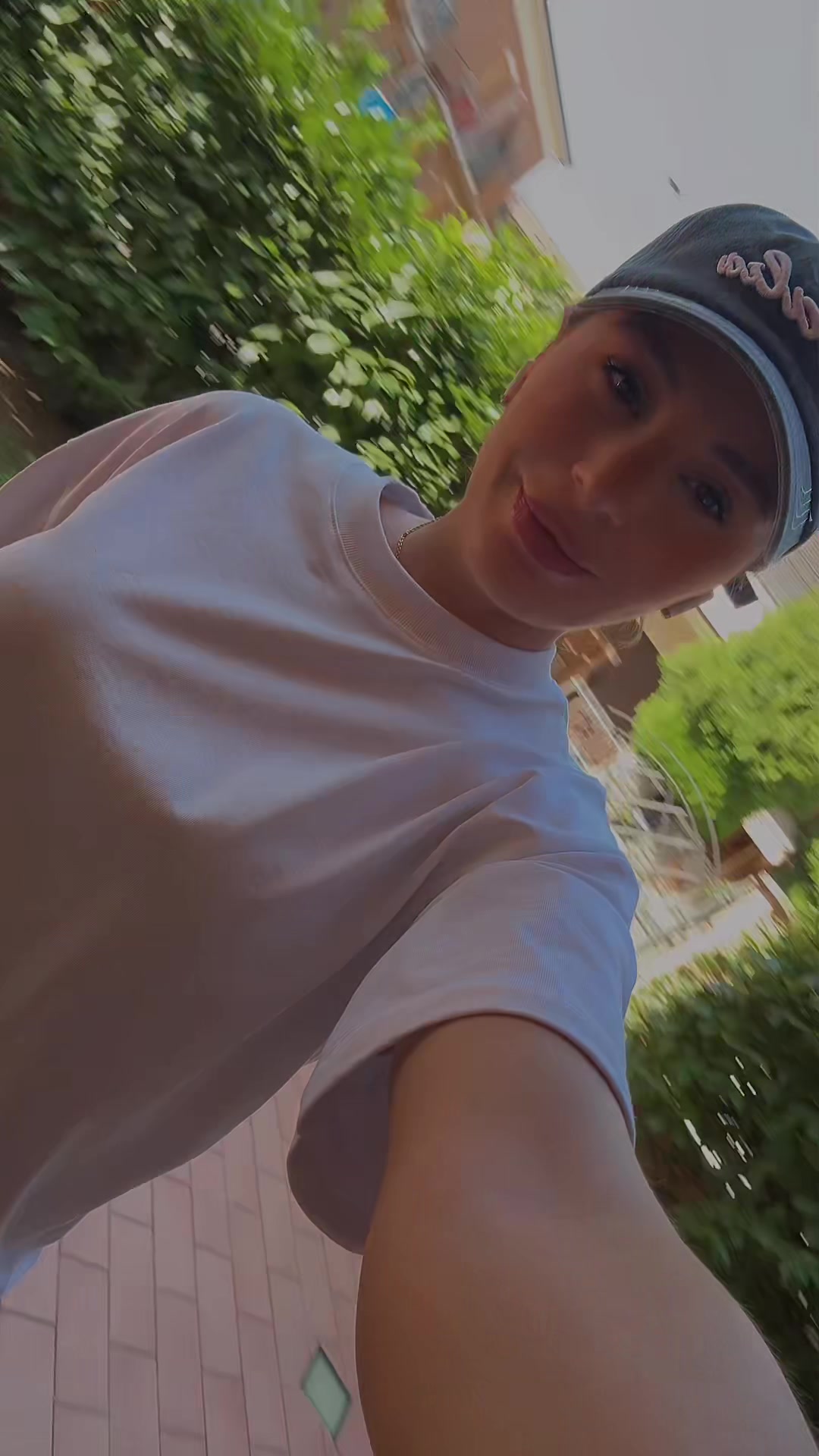 @ნინა