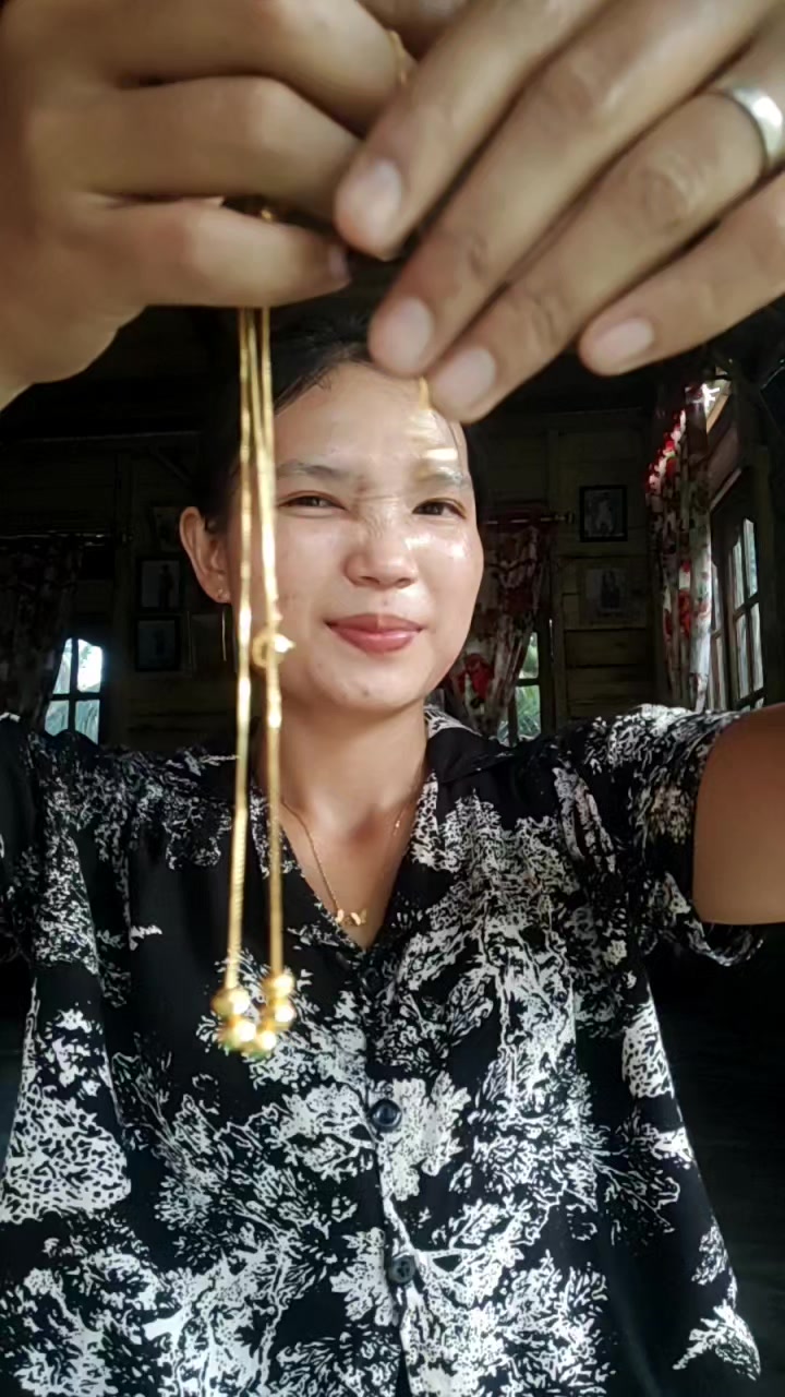 @Rebecca sidabalok