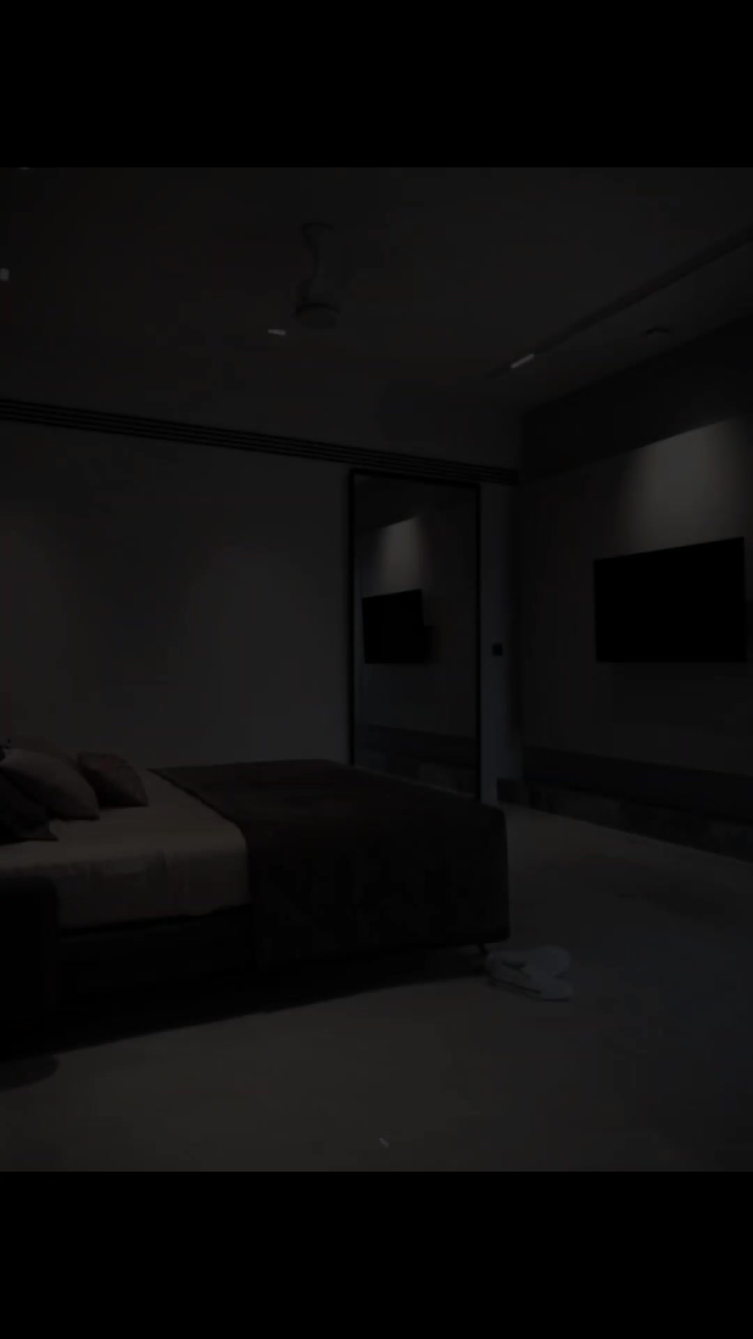 @𝔸ℝ𝕄𝔸ℕ 𝔼𝕕𝕚𝕥𝕫𝕩