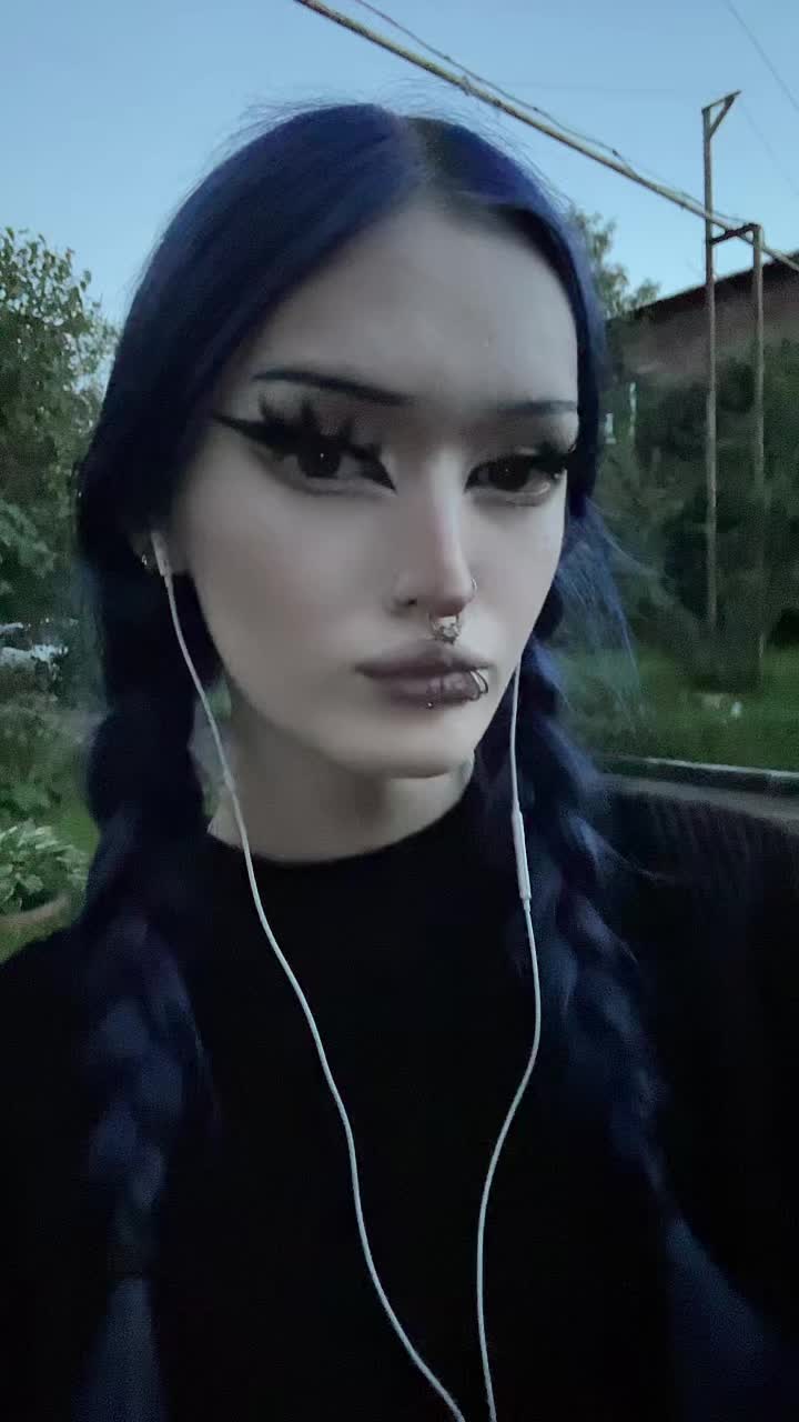 @мальвина