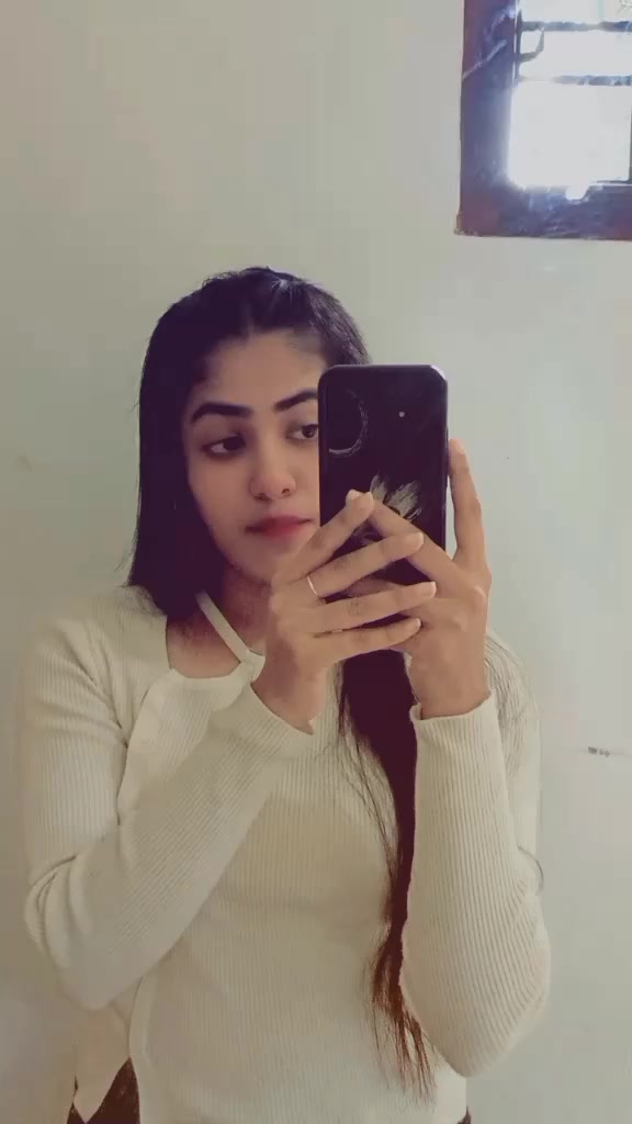 @Hiru_S_Bbh
