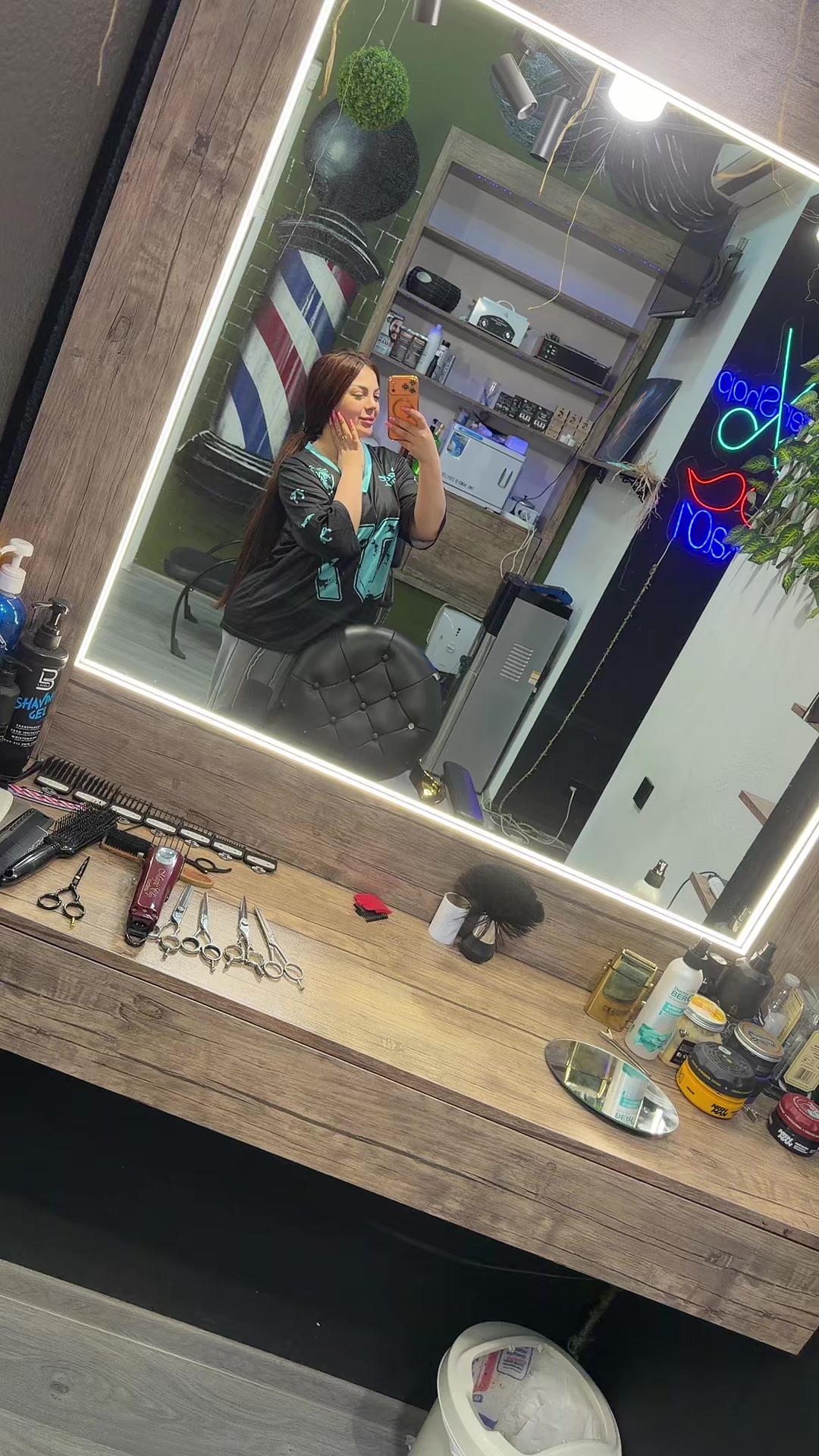 @Armenian N-1 Barber girl Avka