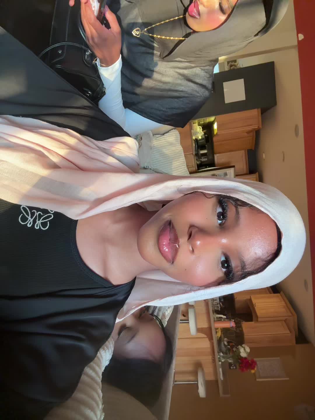 @aishaa