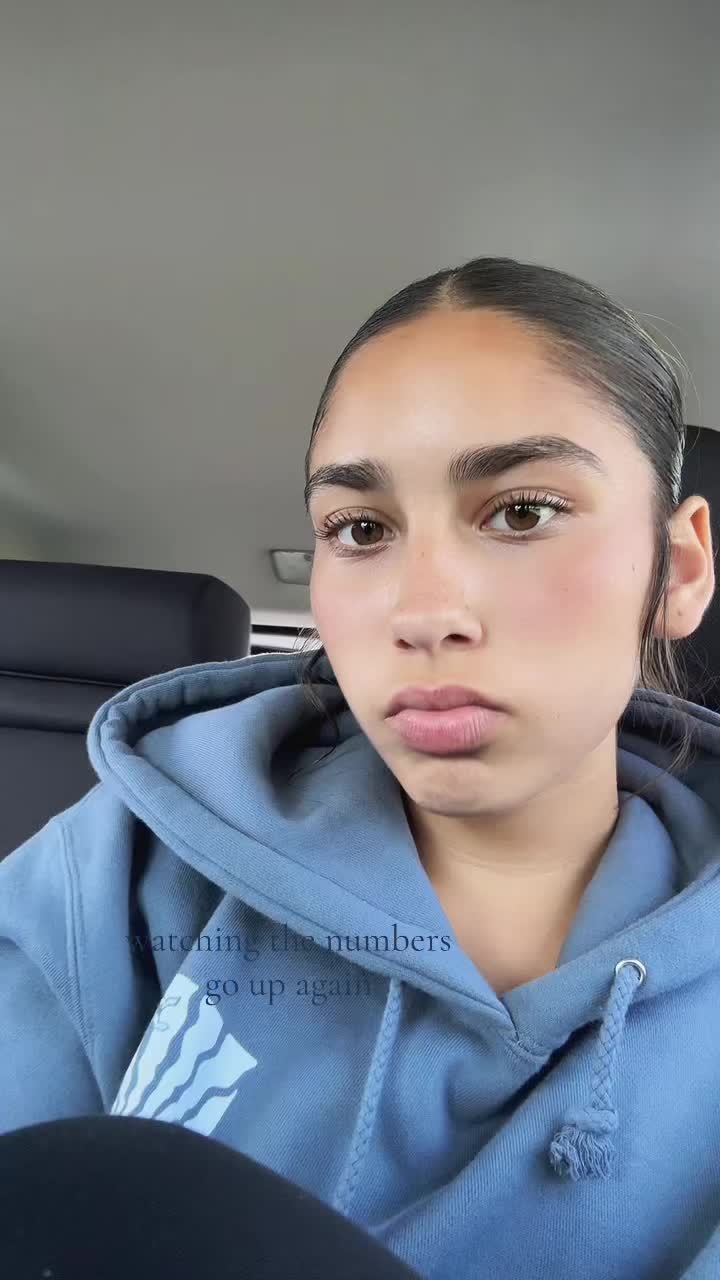 @・゚✧・゚: 𝚎𝚕𝚒𝚊𝚗𝚊 :・゚✧:・゚