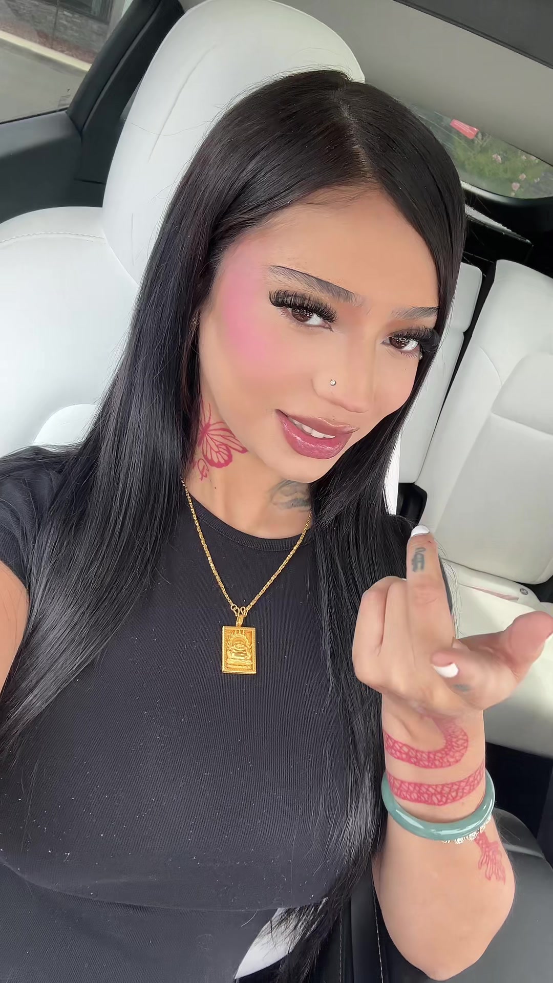@Aysslin