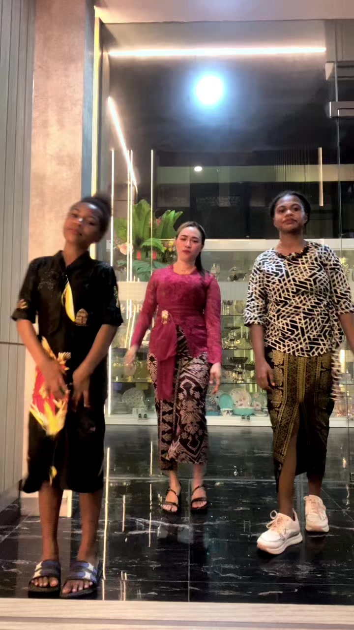@Perempuan Tobelo