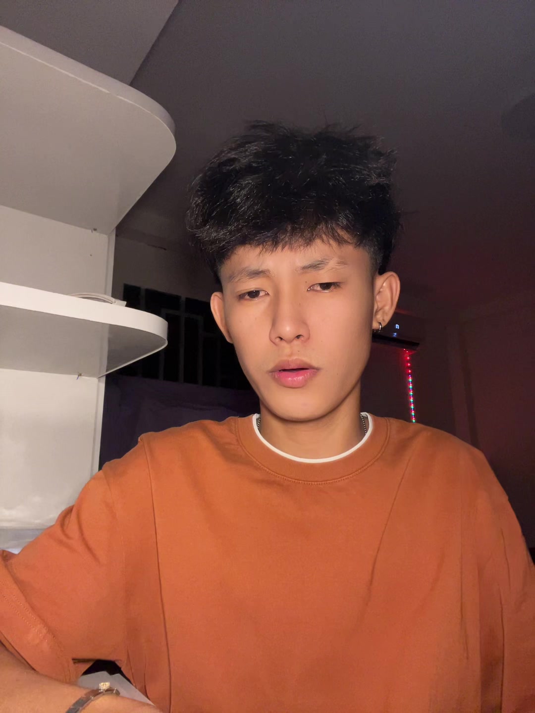 @CHHOŘNG~CHHOŘNG
