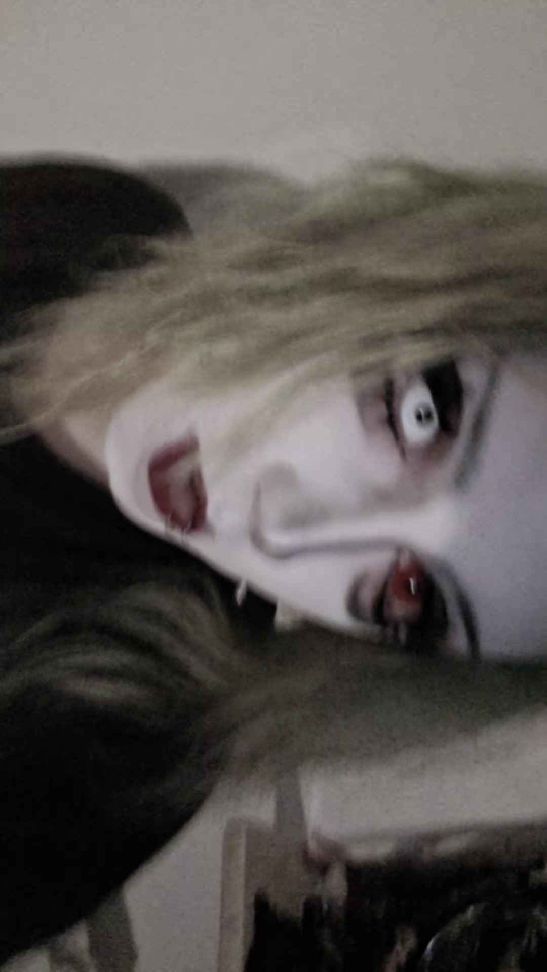 @系 д3sтruстi0n