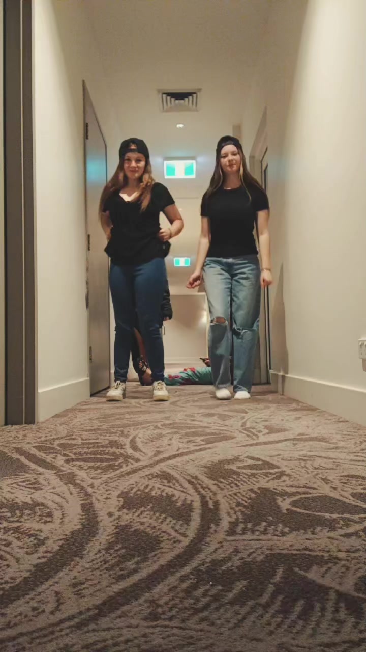 @♡dakota♡