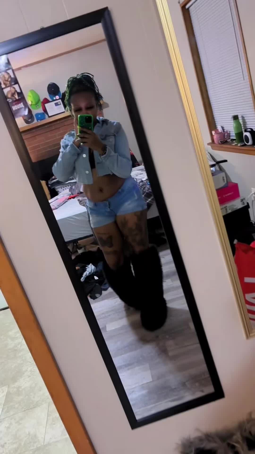 @Fine_Ahh_Queen