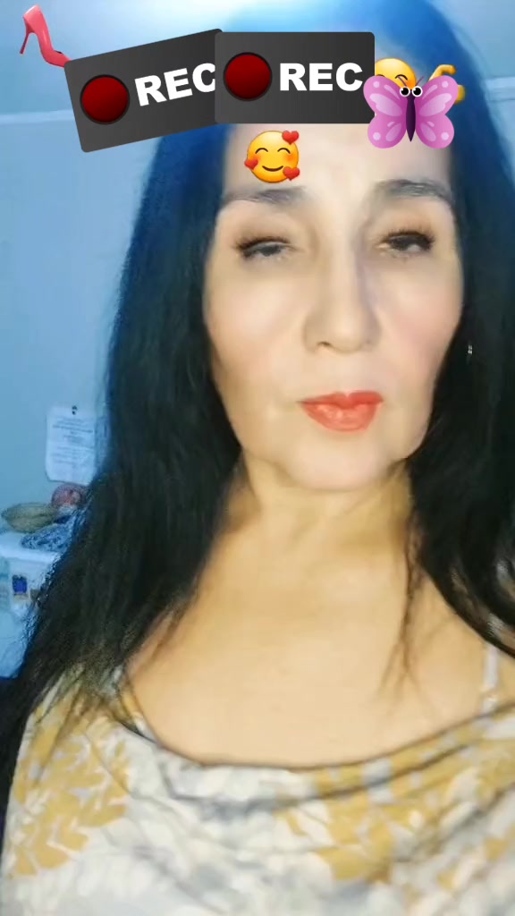 @v_i_v_i_a_n_a_o_8