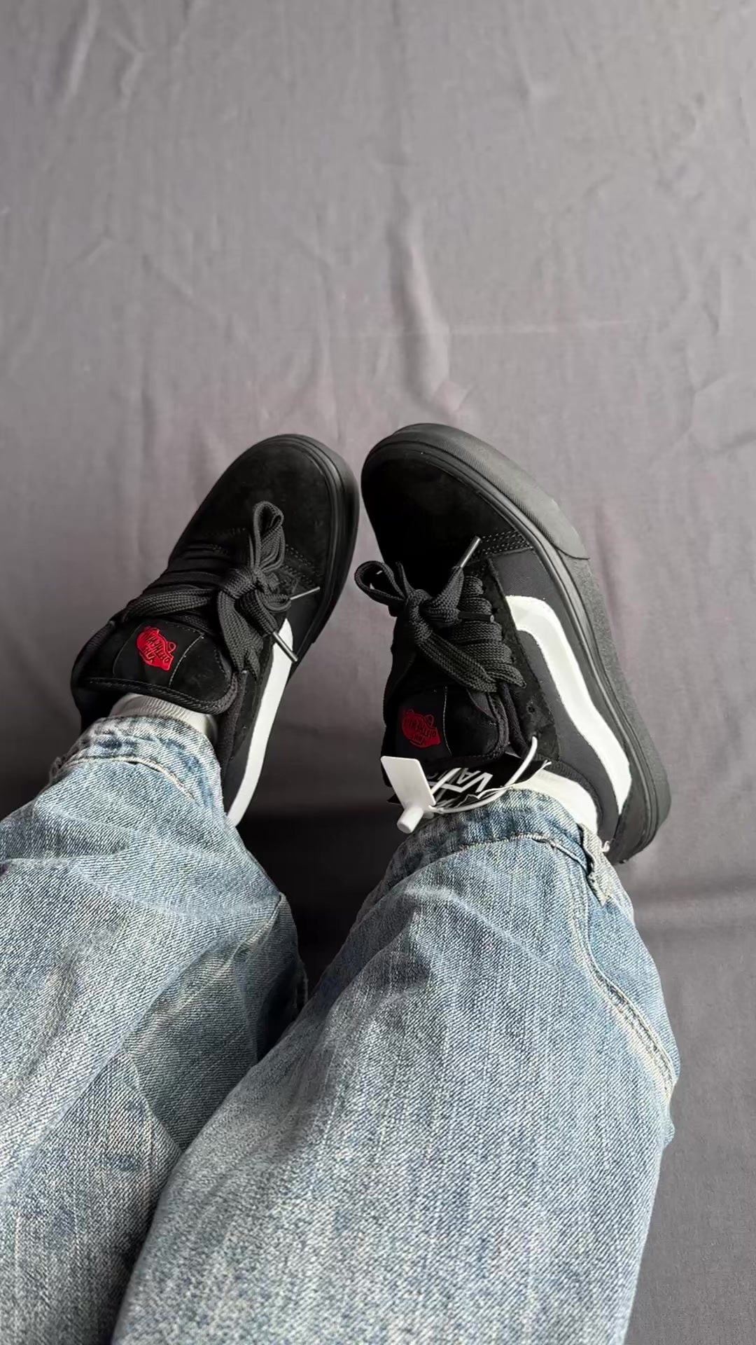 @HL Shoes Store
