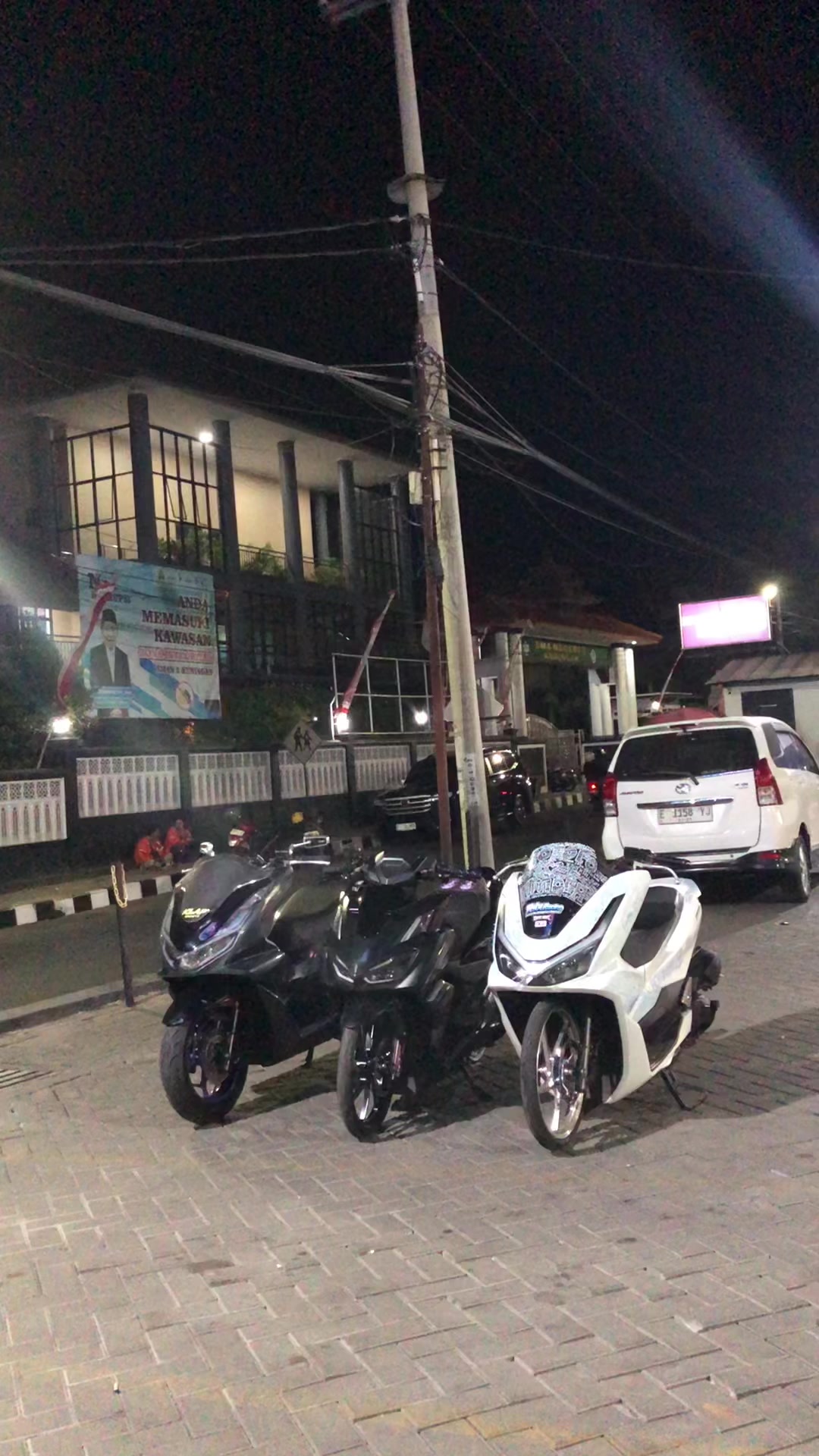 @𝙃𝙤𝙗𝙮 𝙢𝙖𝙠𝙖𝙣🍭