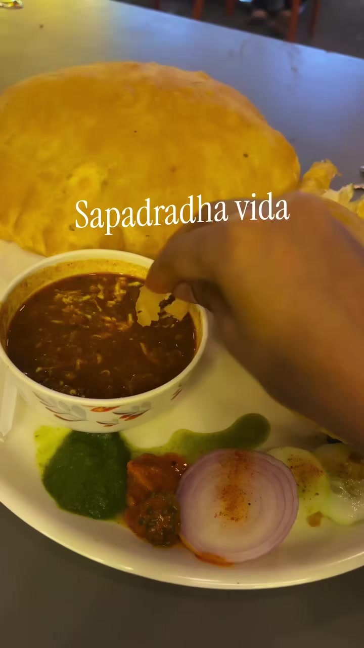 @k. k.Geethu😇