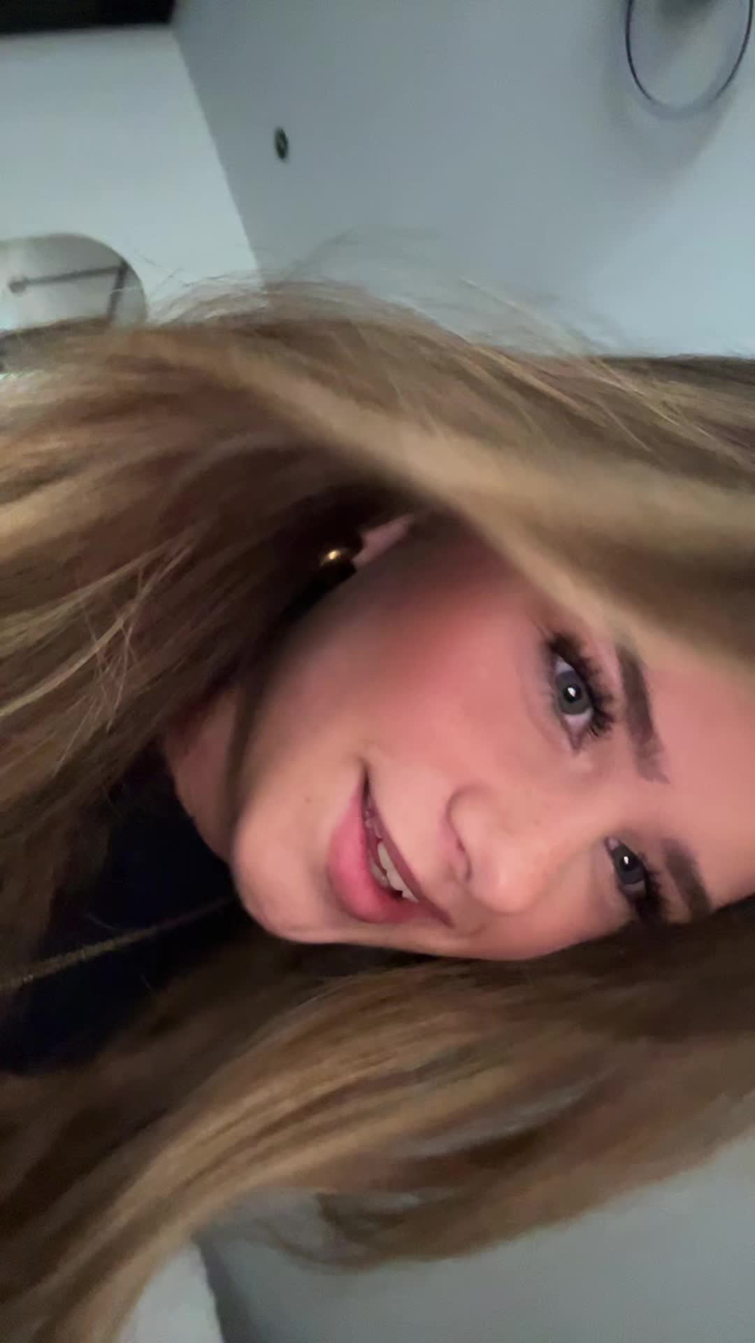 @nikkiipeters