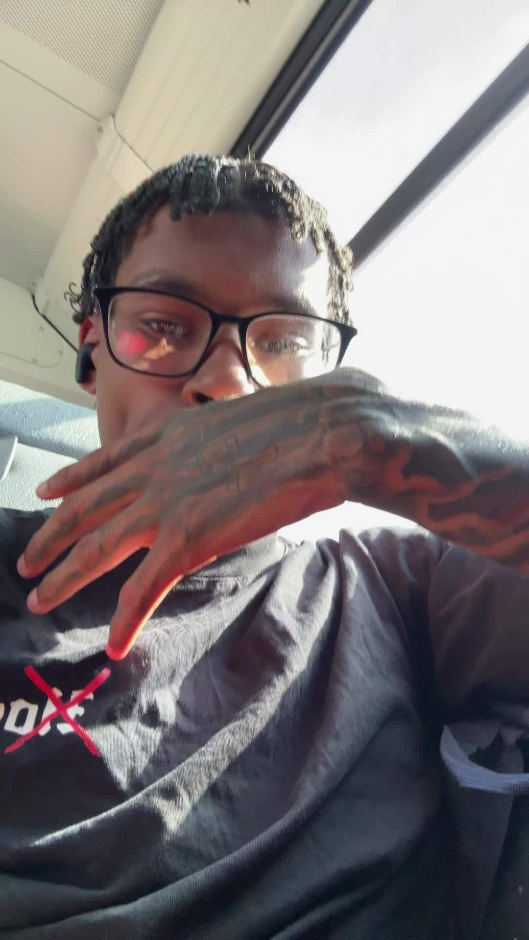 @🐎