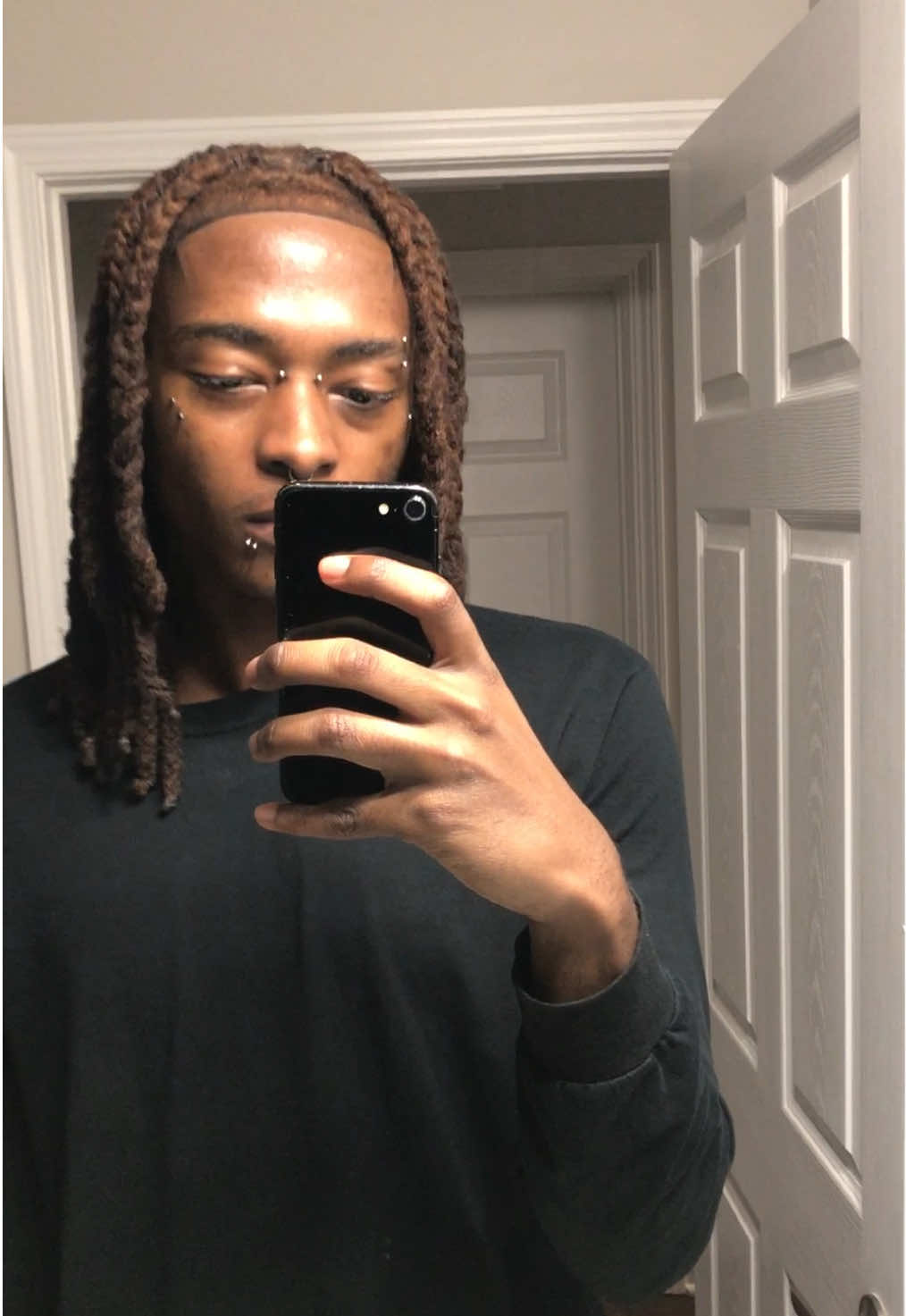 @🧟&zwj;♂️