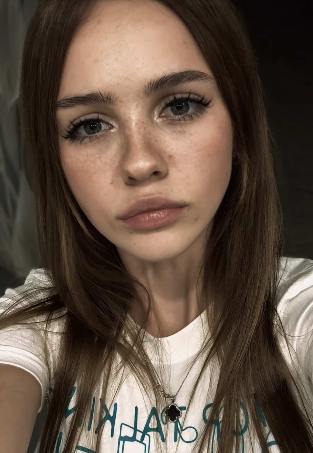 @Маня мур 🌼