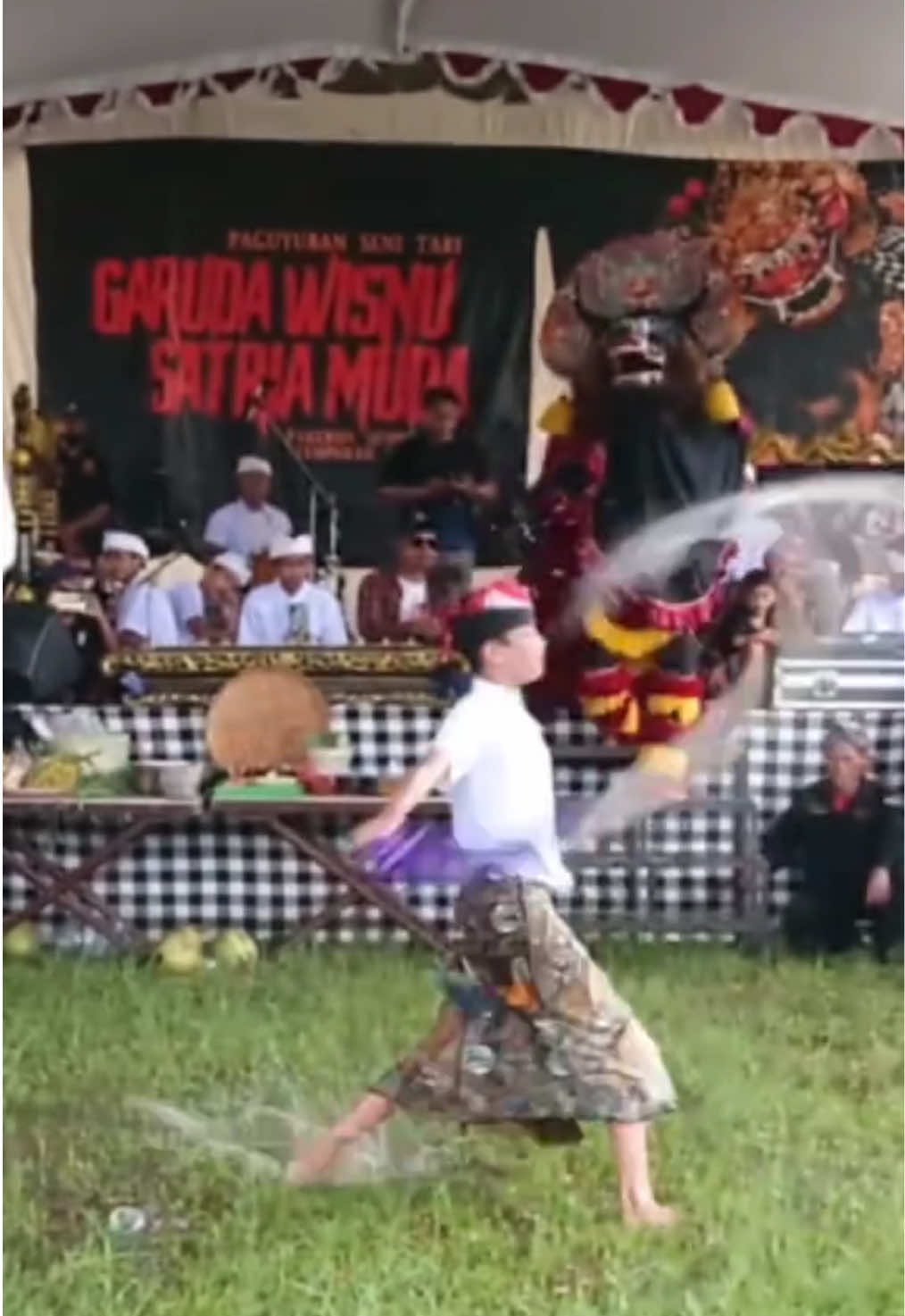 @budaya jawa barongan