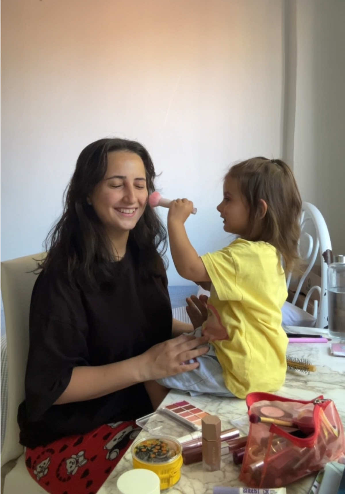 @Ayşenur AYG&Uuml;N
