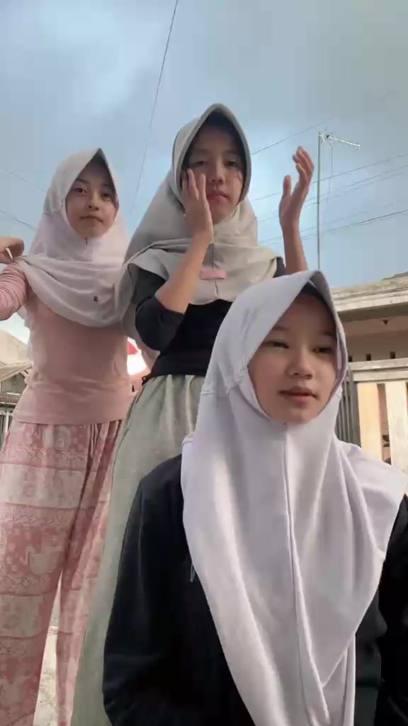 @trio🤓