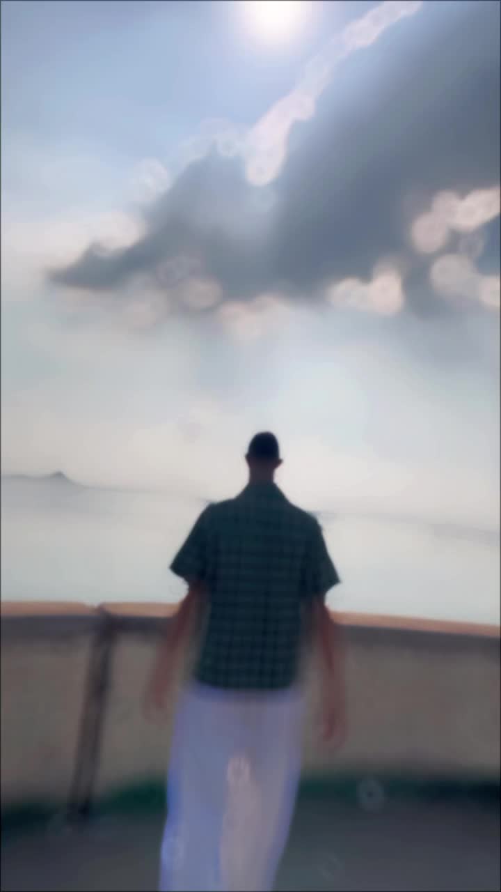 @👻