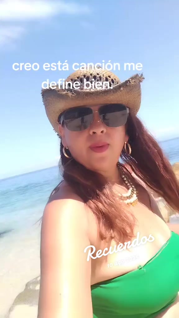 @Adriana Gaytan Amor