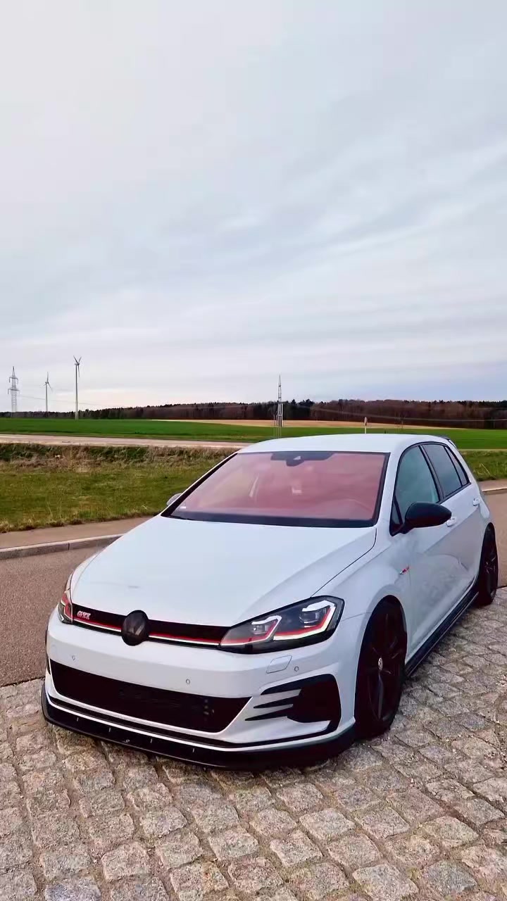 @revvedcars