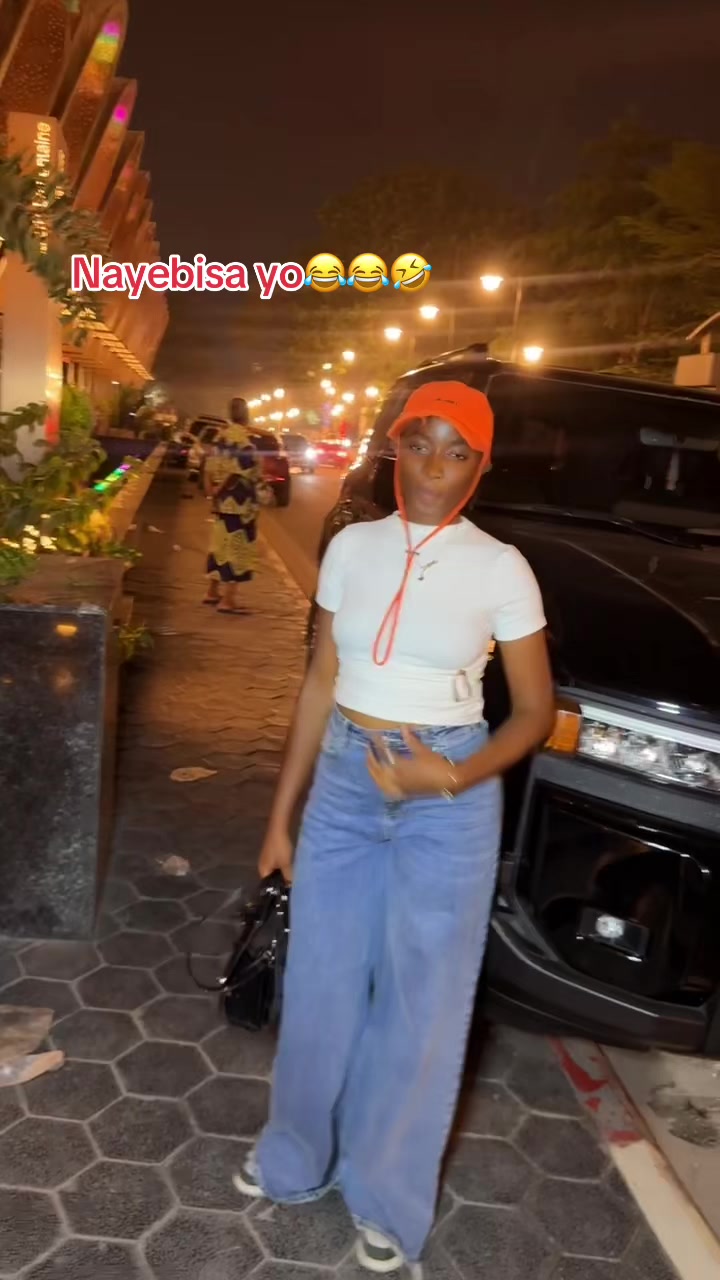 @🦋ÇHRisTęLLÃ~ 🤍🎀