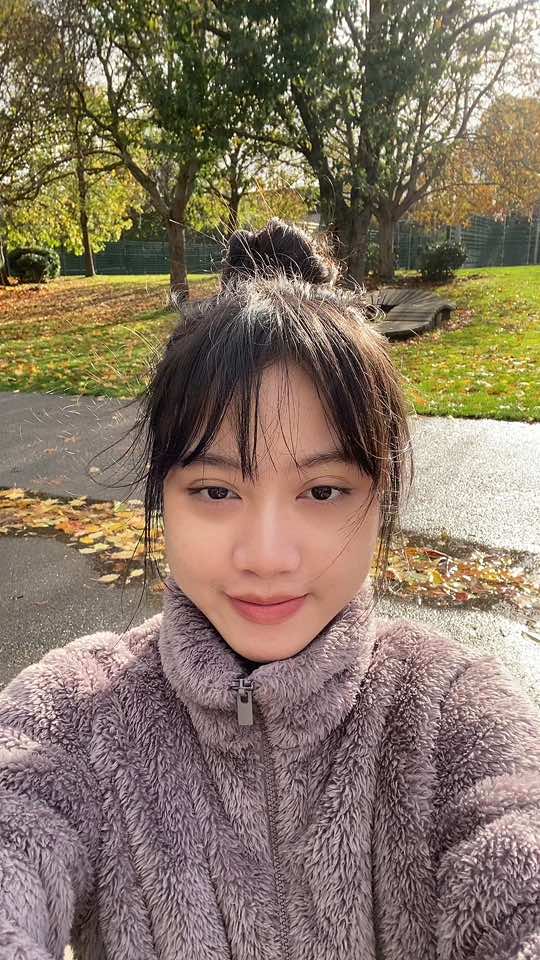 @Mona