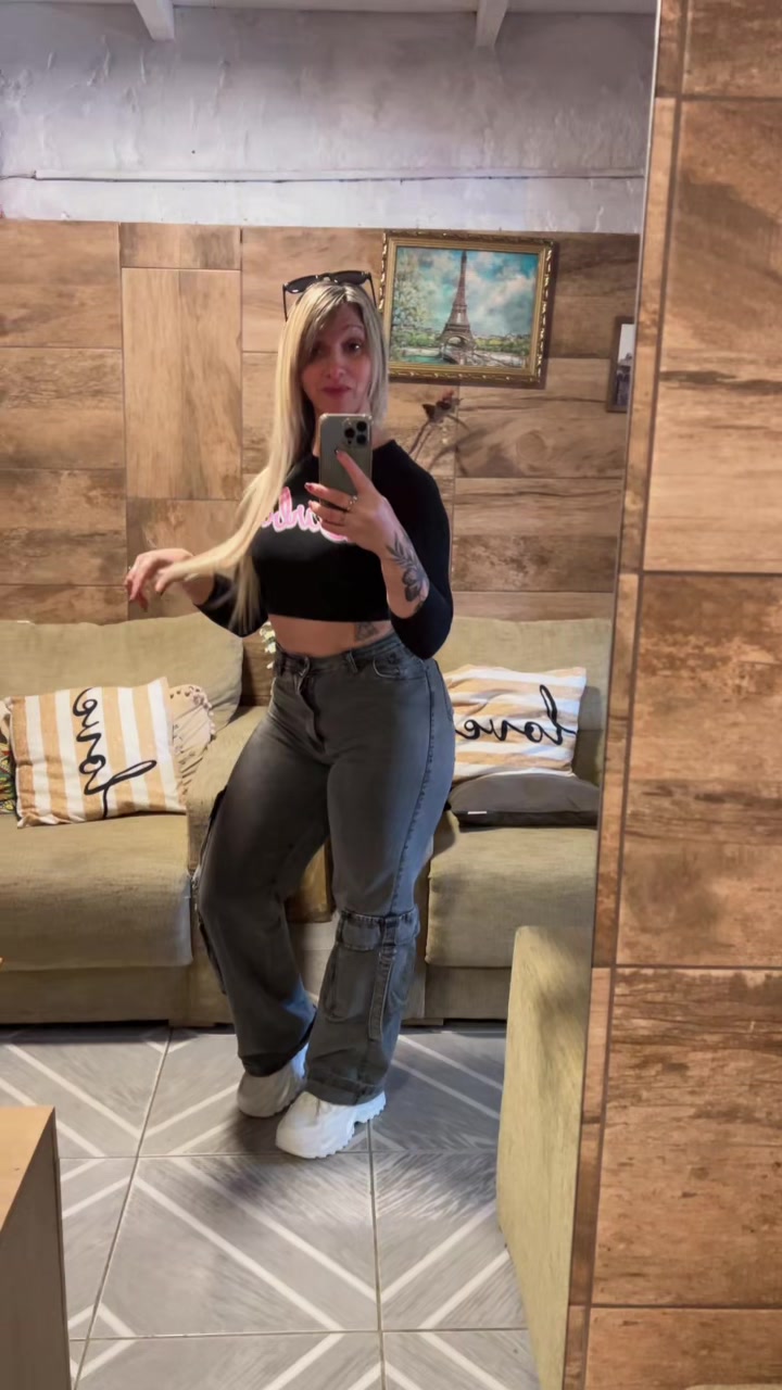 @Paola