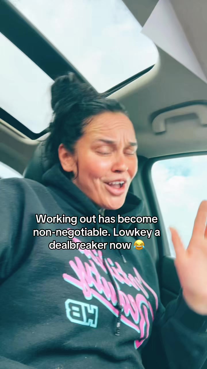 @ThatGirlJustNotYours😈