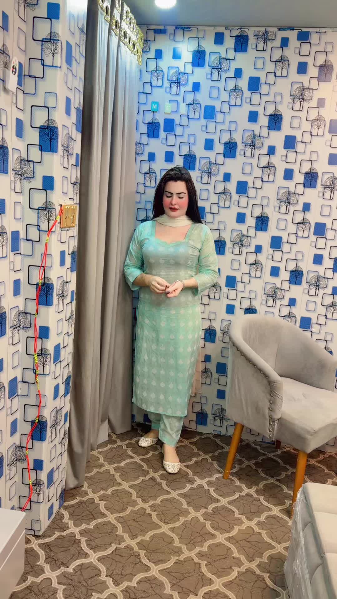 @Riya Khan34