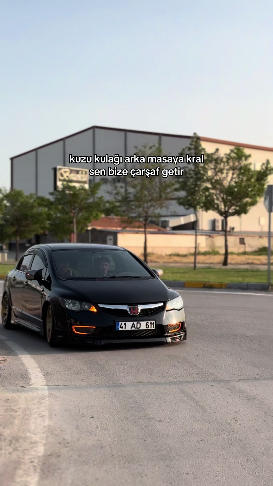 @😉