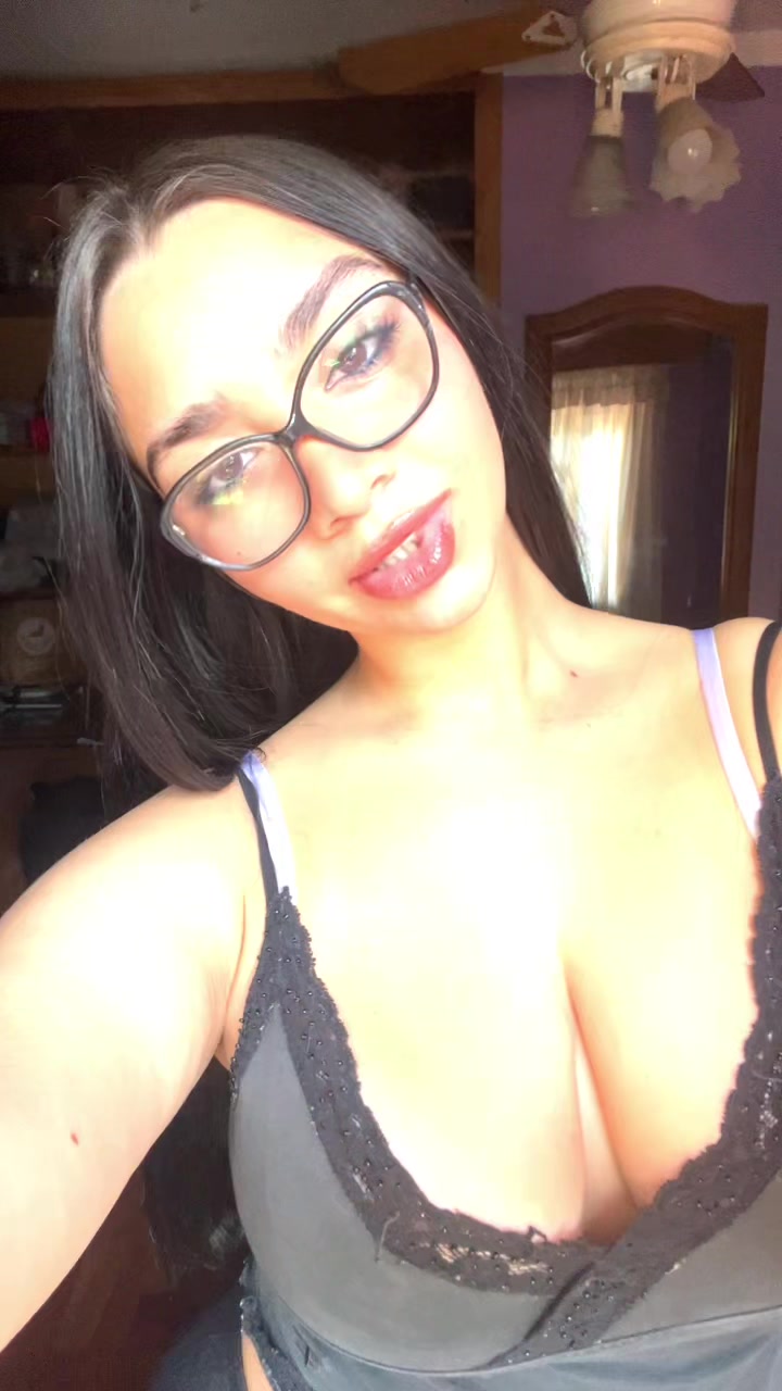 @Jessenia