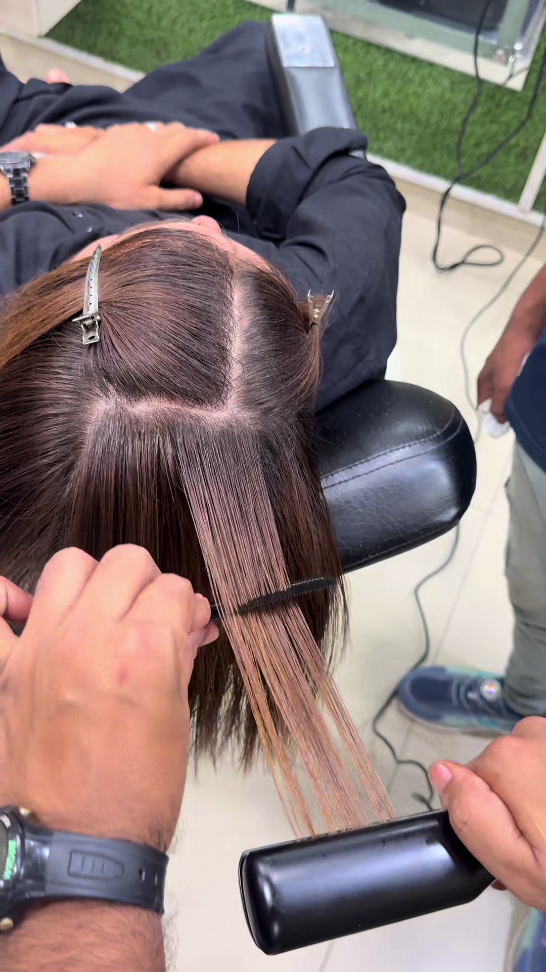 @adnanjango 💇12
