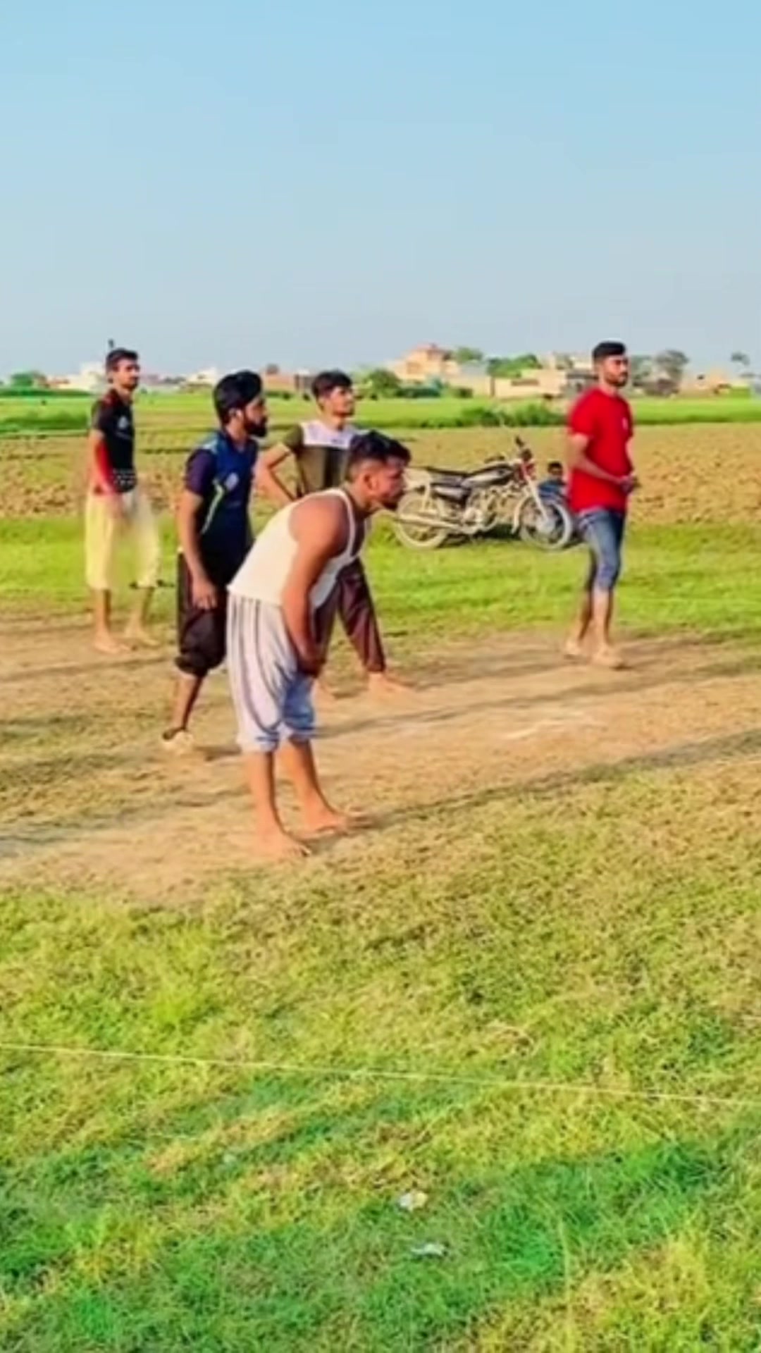 @𝙉𝙤𝙈𝙞🇵🇰