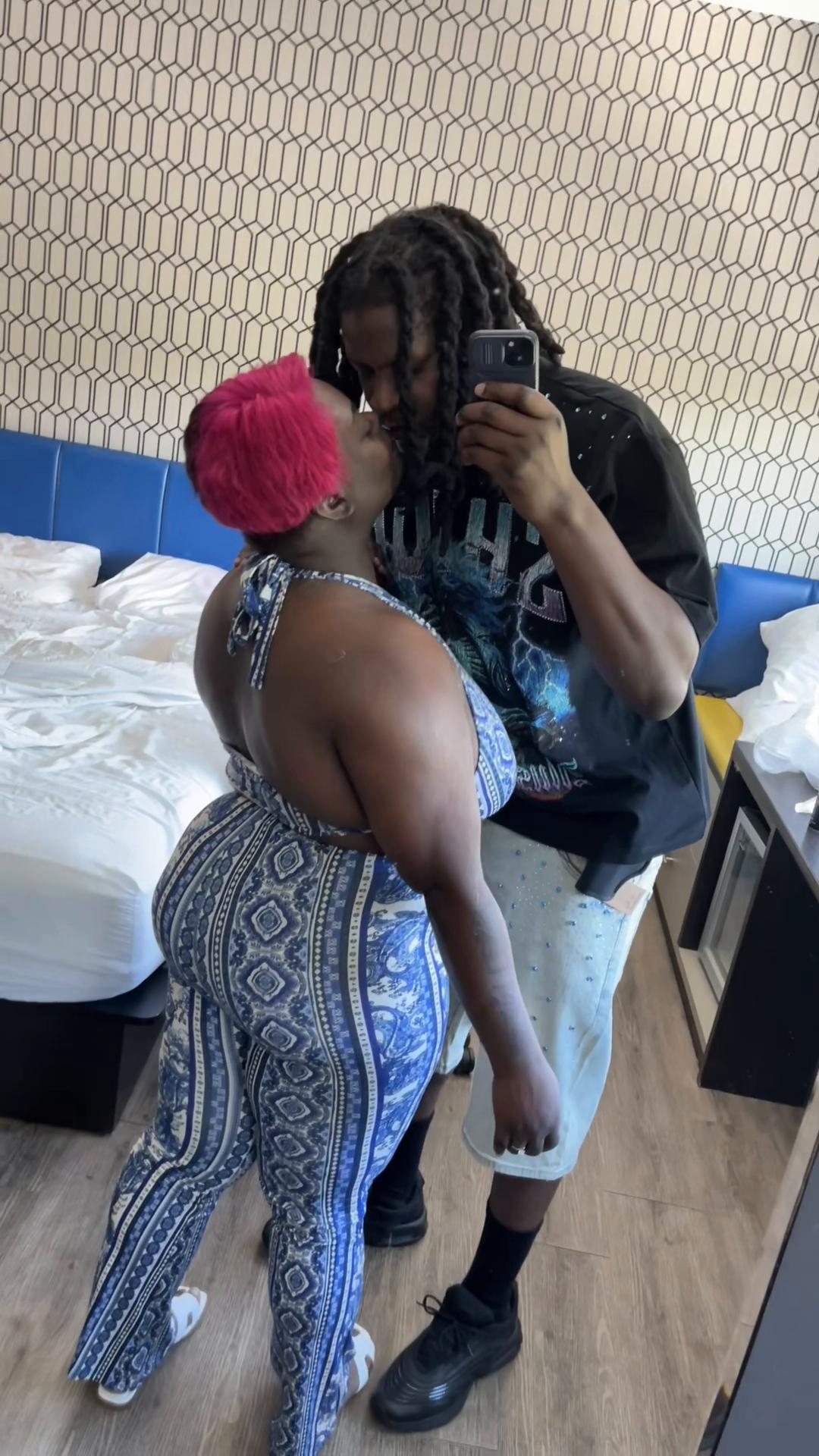 @DaRoseGang🌹