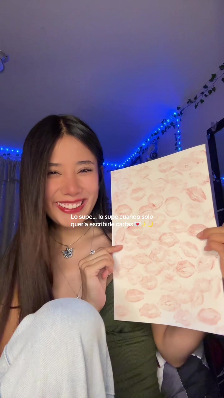 @STEPHANIE LE&Oacute;N 🦋